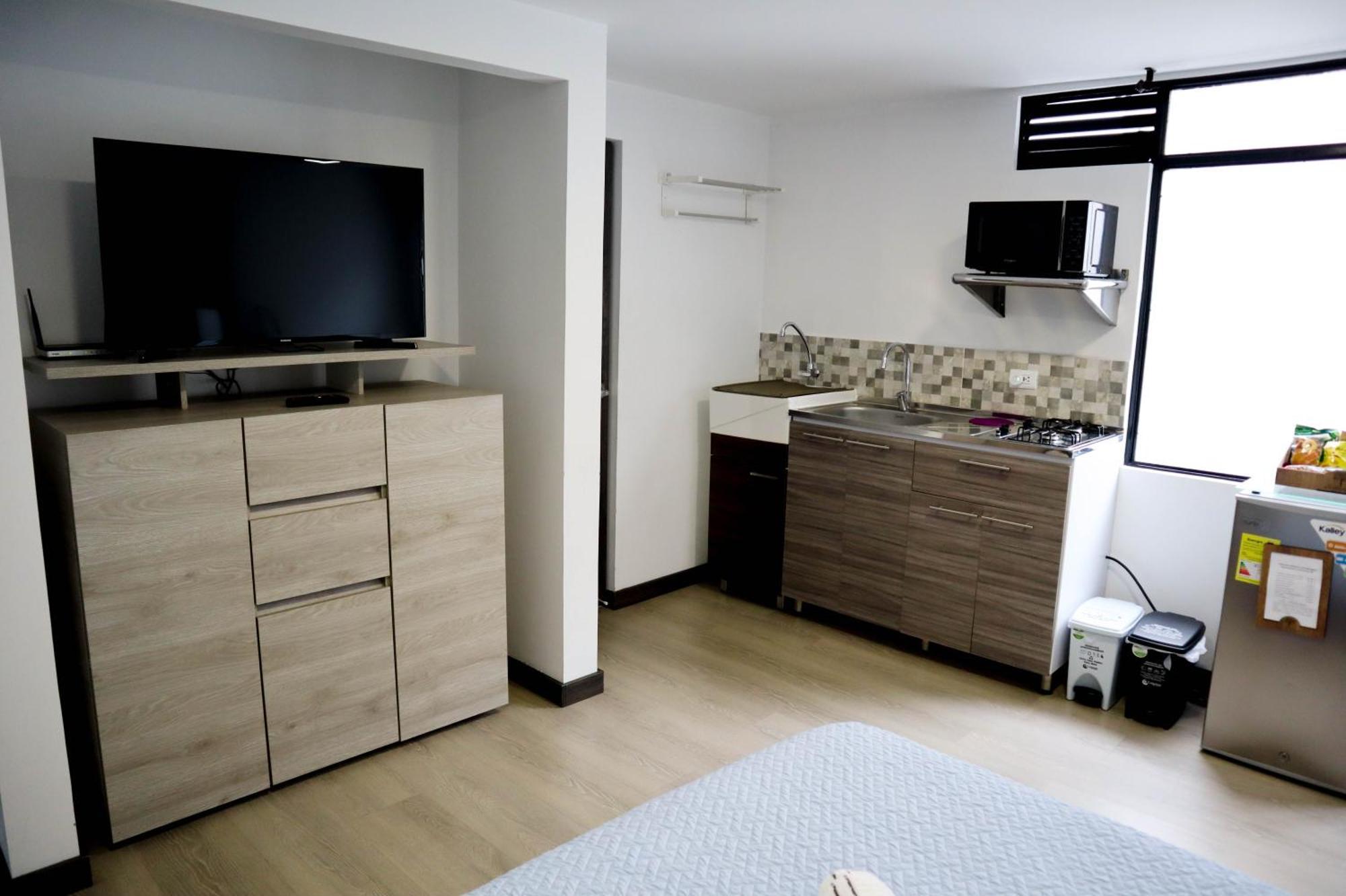 Apartahotel La Arboleda Hc 马尼萨莱斯 外观 照片